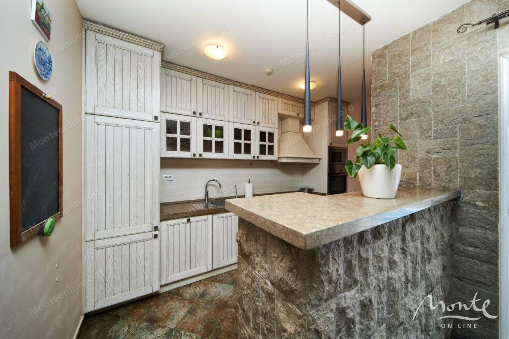 komfortnaya 4 etazhnaya villa v bechichi s bassejnom i panoramnym vidom 07