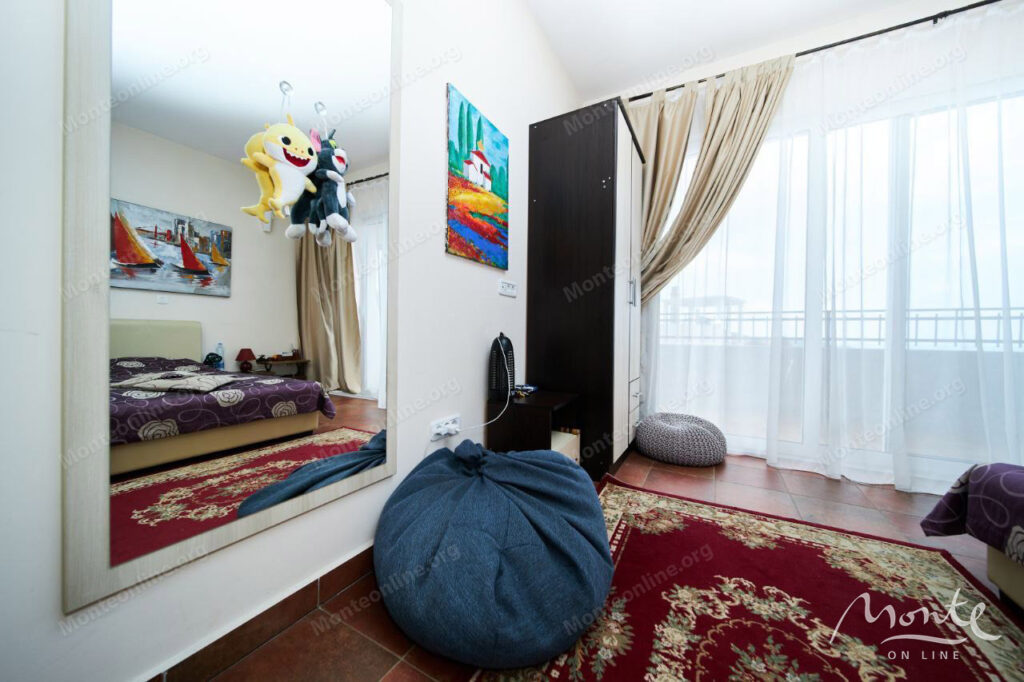 komfortnaya 4 etazhnaya villa v bechichi s bassejnom i panoramnym vidom 17