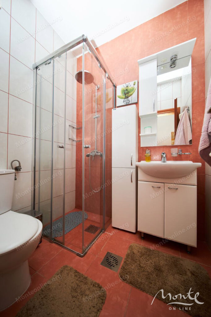 komfortnaya 4 etazhnaya villa v bechichi s bassejnom i panoramnym vidom 36