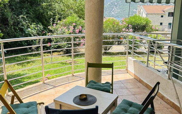 kvartira v zakrytom komplekse s bassejnom i parkingom risan kotor 04