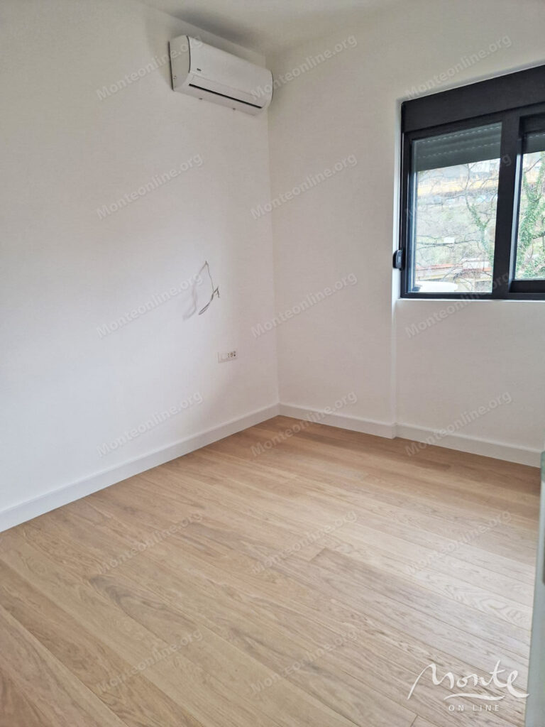 novaya 2 spalnaya kvartira s vidom na more i parkovkoj v 350 m ot plyazha v bechichi 08