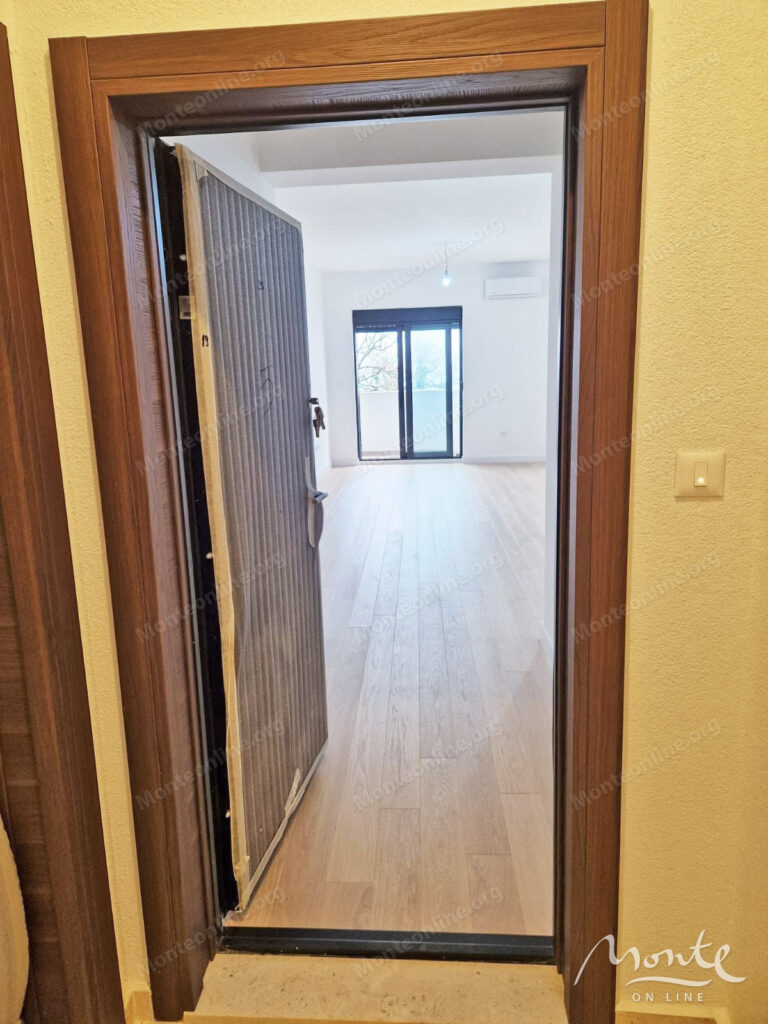 novaya 2 spalnaya kvartira s vidom na more i parkovkoj v 350 m ot plyazha v bechichi 14