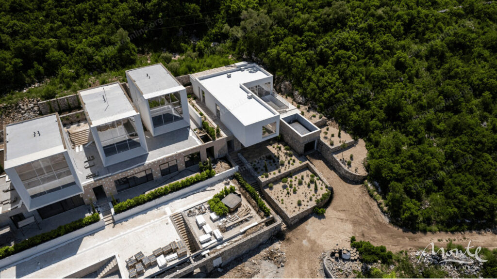 sovremennaya villa s panoramnym vidom na more v krashichi 09