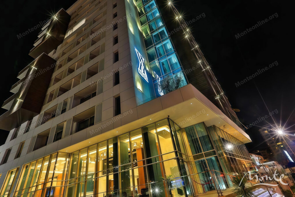 uyutnaya 1 spalnaya kvartira v budve na pervoj linii s vidom na staryj gorod 02