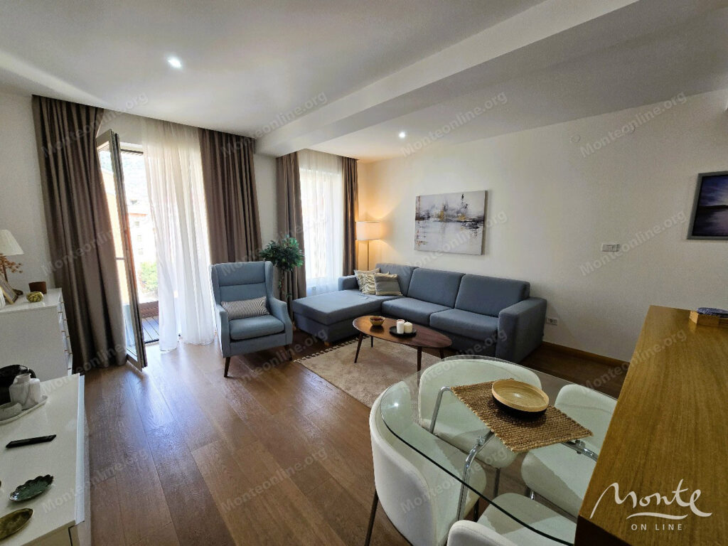 uyutnaya 1 spalnaya kvartira v czentre budvy s vidom na gory 03