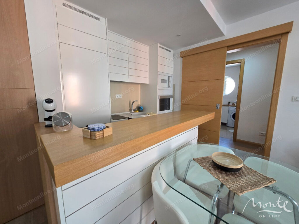 uyutnaya 1 spalnaya kvartira v czentre budvy s vidom na gory 06