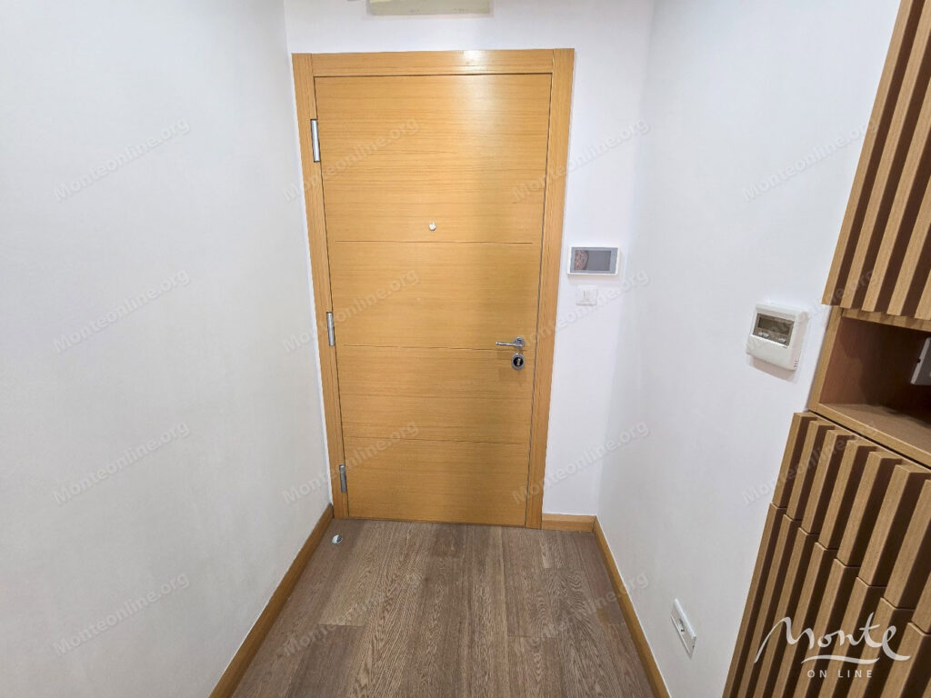 uyutnaya 1 spalnaya kvartira v czentre budvy s vidom na gory 14