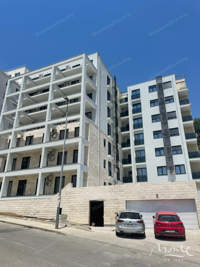 1 spalnaya kvartira v novom zhilom komplekse v bechichi 02