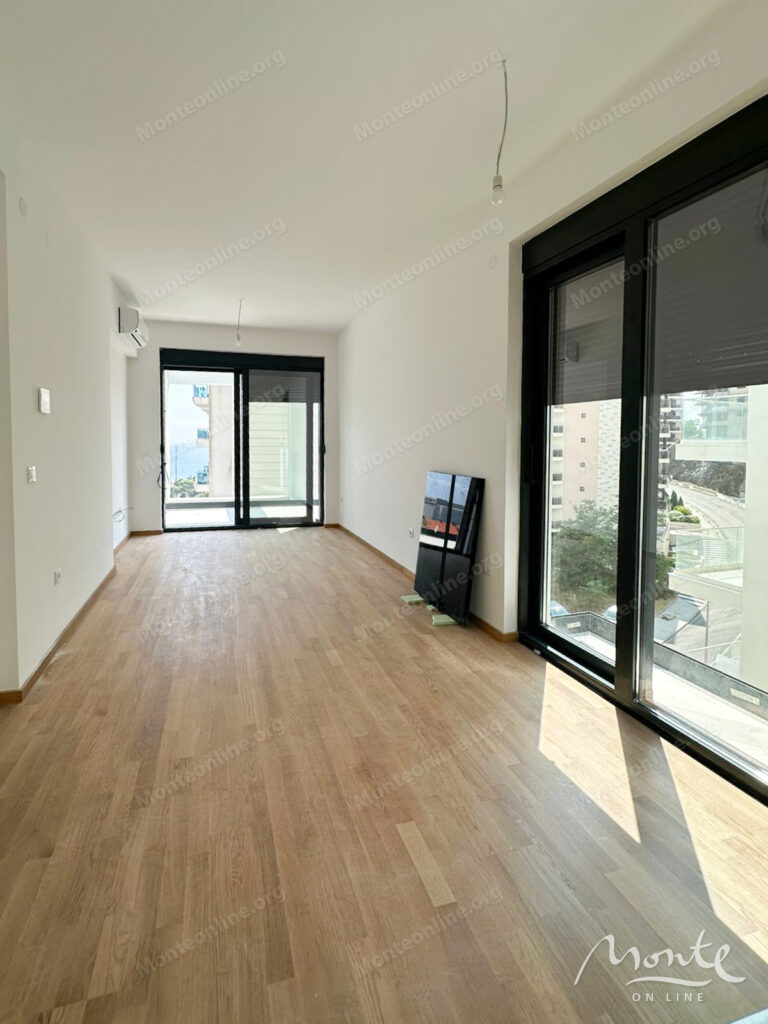 1 spalnaya kvartira v novom zhilom komplekse v bechichi 06