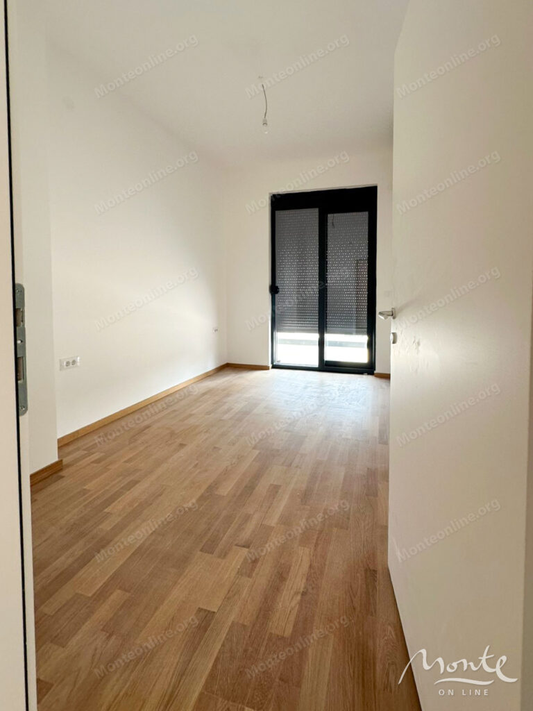 1 spalnaya kvartira v novom zhilom komplekse v bechichi 09