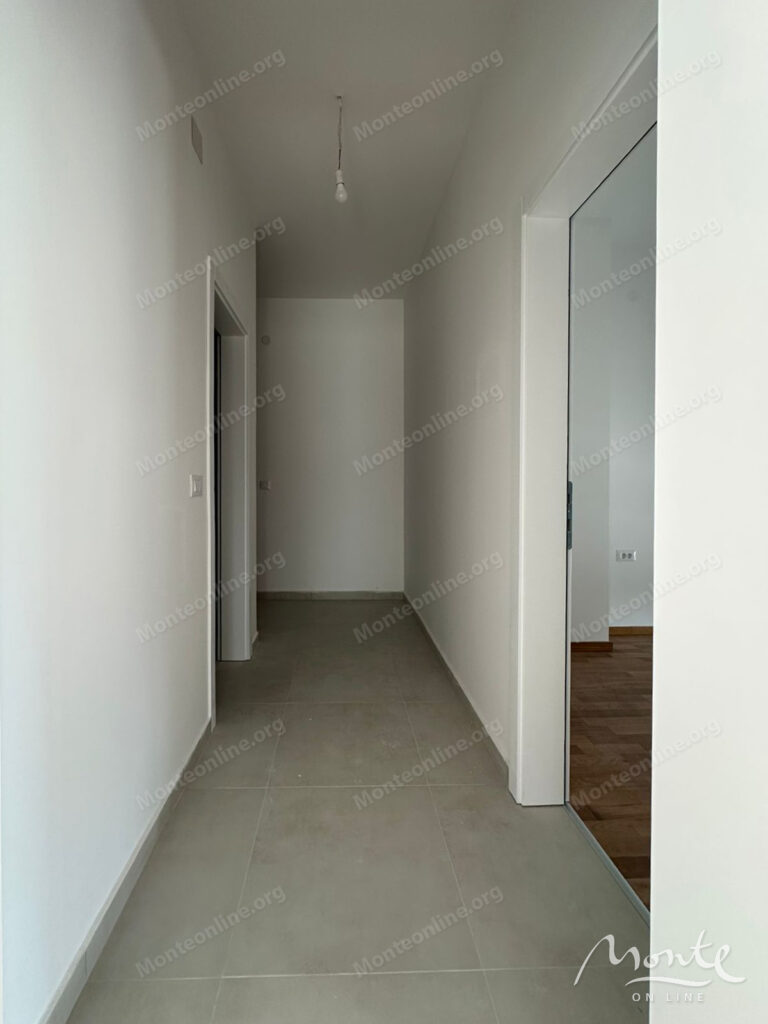 1 spalnaya kvartira v novom zhilom komplekse v bechichi 11