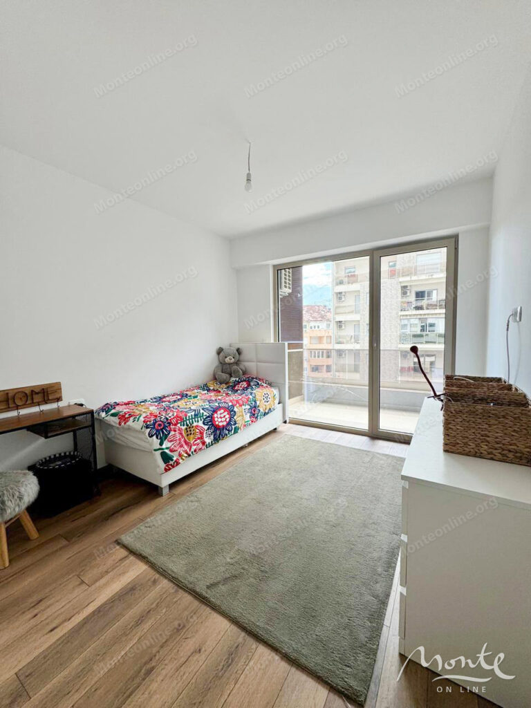 2 spalnaya kvartira premium klassa v novom zhilom komplekse budva 04