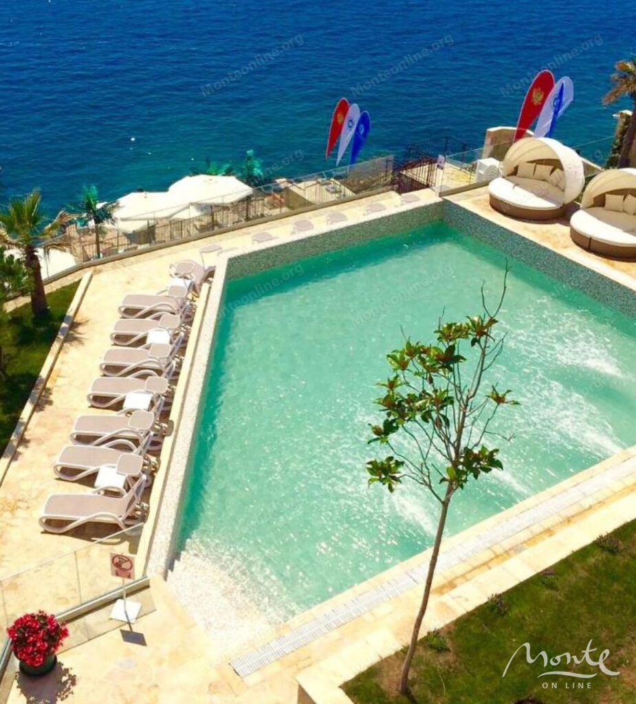 2 spalnaya kvartira s dizajnerskim remontom na pervoj linii morya v dobra voda bar 02