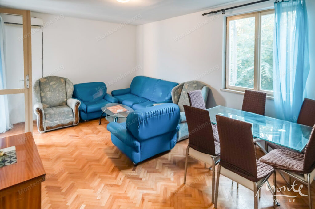 2 spalnaya kvartira s kladovoj u morya rajon topla herczeg novi 03