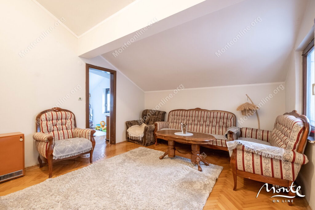 Dupleks 3 sp Tivat 04