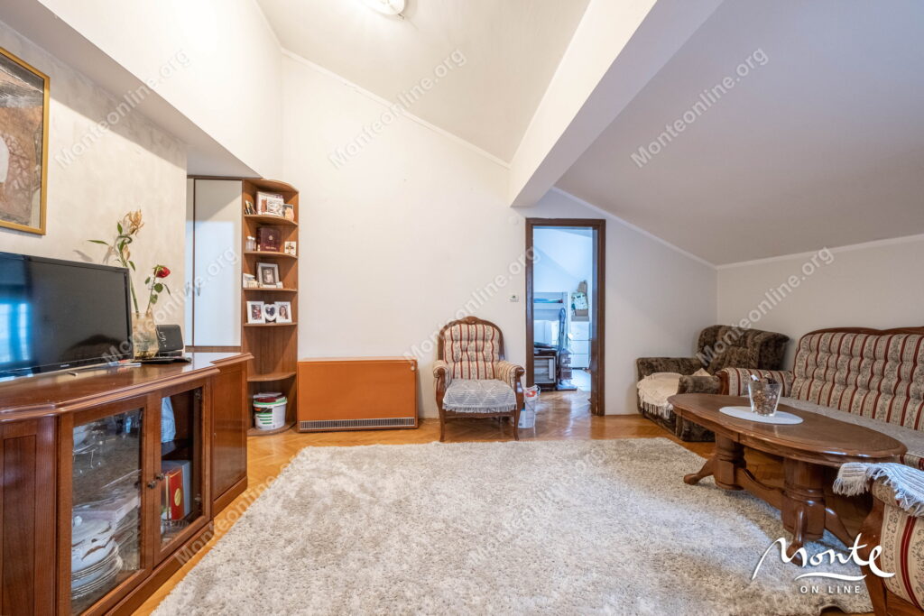 Dupleks 3 sp Tivat 05