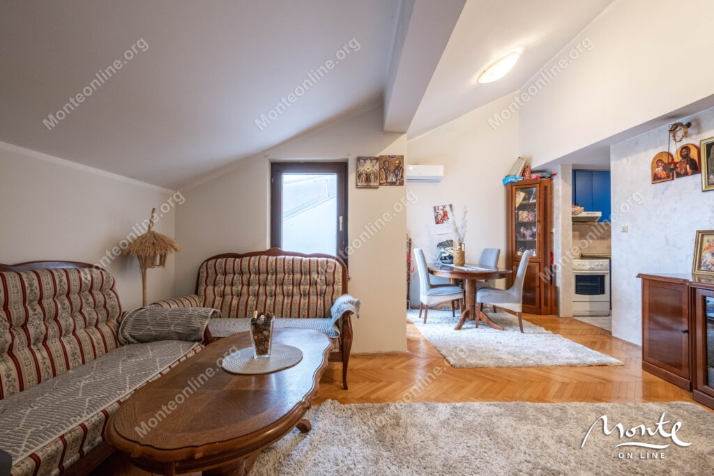 Dupleks 3 sp Tivat 10