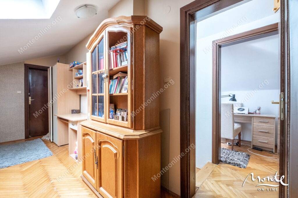 Dupleks 3 sp Tivat 31