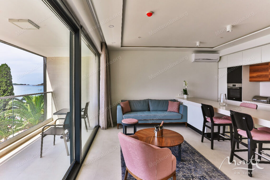 eksklyuzivnaya kvartira na pervoj linii morya v premium komplekse 02