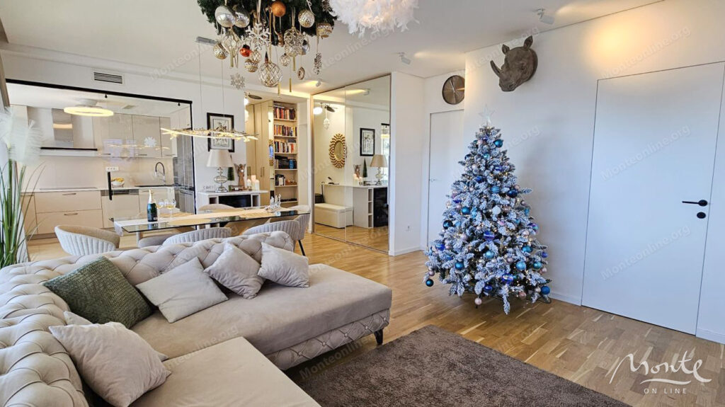 eksklyuzivnaya kvartira s panoramnym vidom na more v budve 06