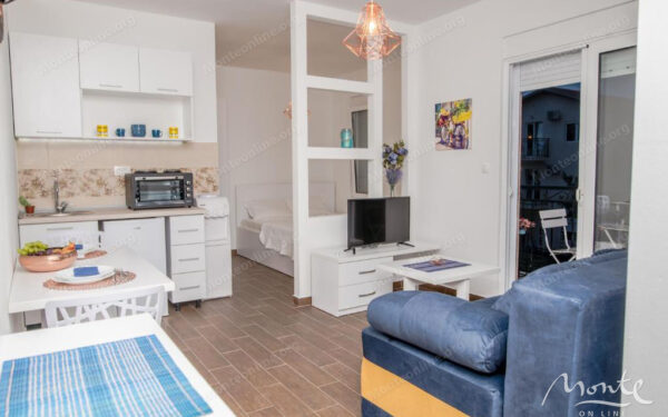 gotovyj mini otel na 10 apartamentov v utehe 150 m do morya 07