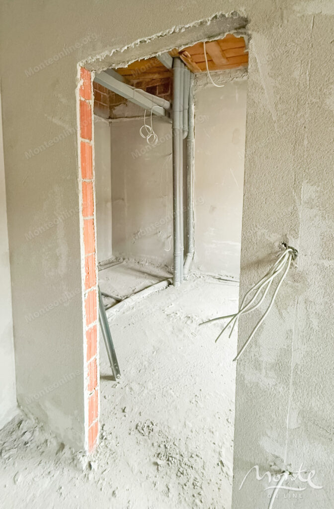 novaya kvartira s 1 spalnej v podgoricze rajon zabelo ryadom s parkom lyubovich 12