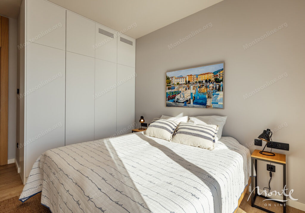 novyj penthaus v porto montenegro s potryasayushhim vidom na boka kotorskij zaliv 16