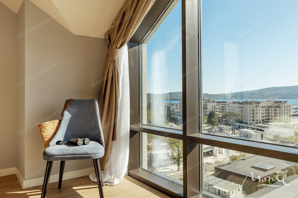 novyj penthaus v porto montenegro s potryasayushhim vidom na boka kotorskij zaliv 25
