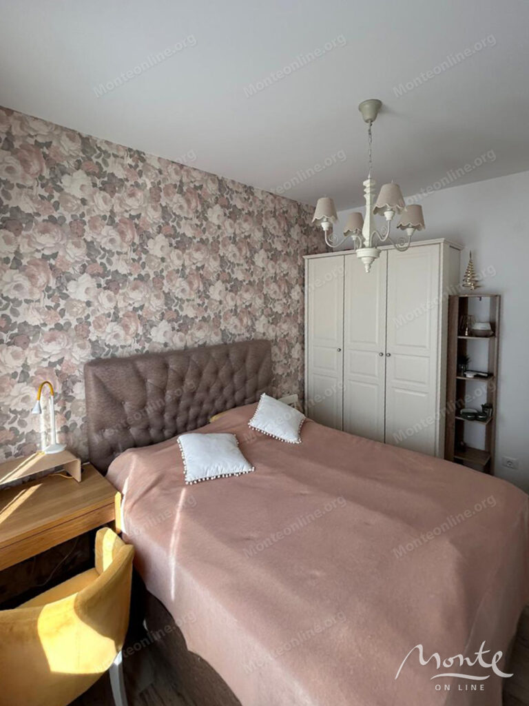 prostornaya 2 spalnaya kvartira na pervoj linii s vidom na adriatiku v dobra voda bar 09