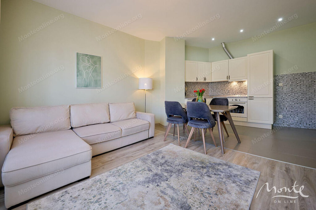 prostornaya kvartira s terrasoj i vidom na more belvedere residence bechichi 02