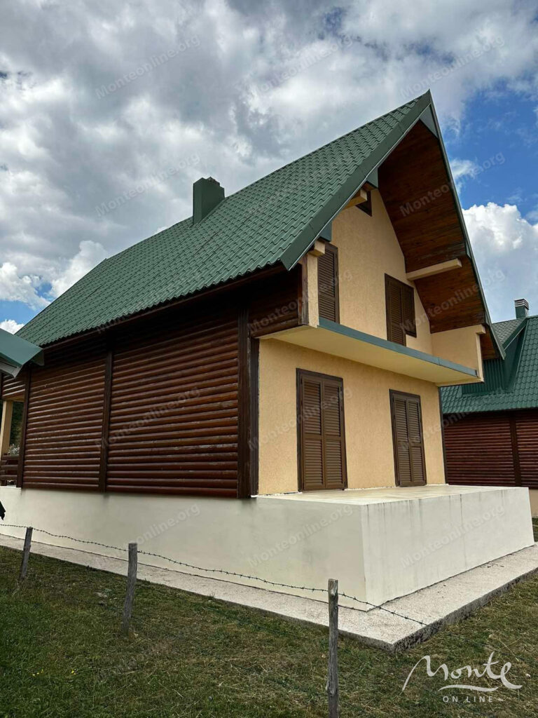 prostornyj dom s garazhom i terrasami v motichki gaj zhablyak 04