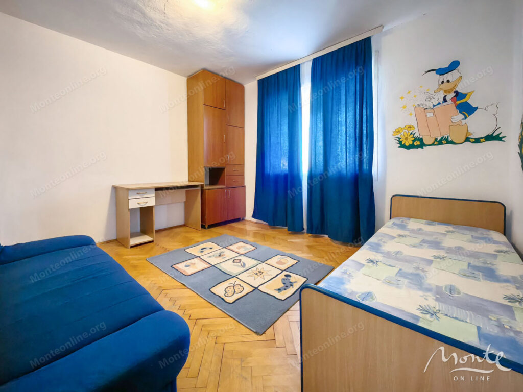 prostornyj dom v spokojnom zelenom rajone toloshi podgoricza 16