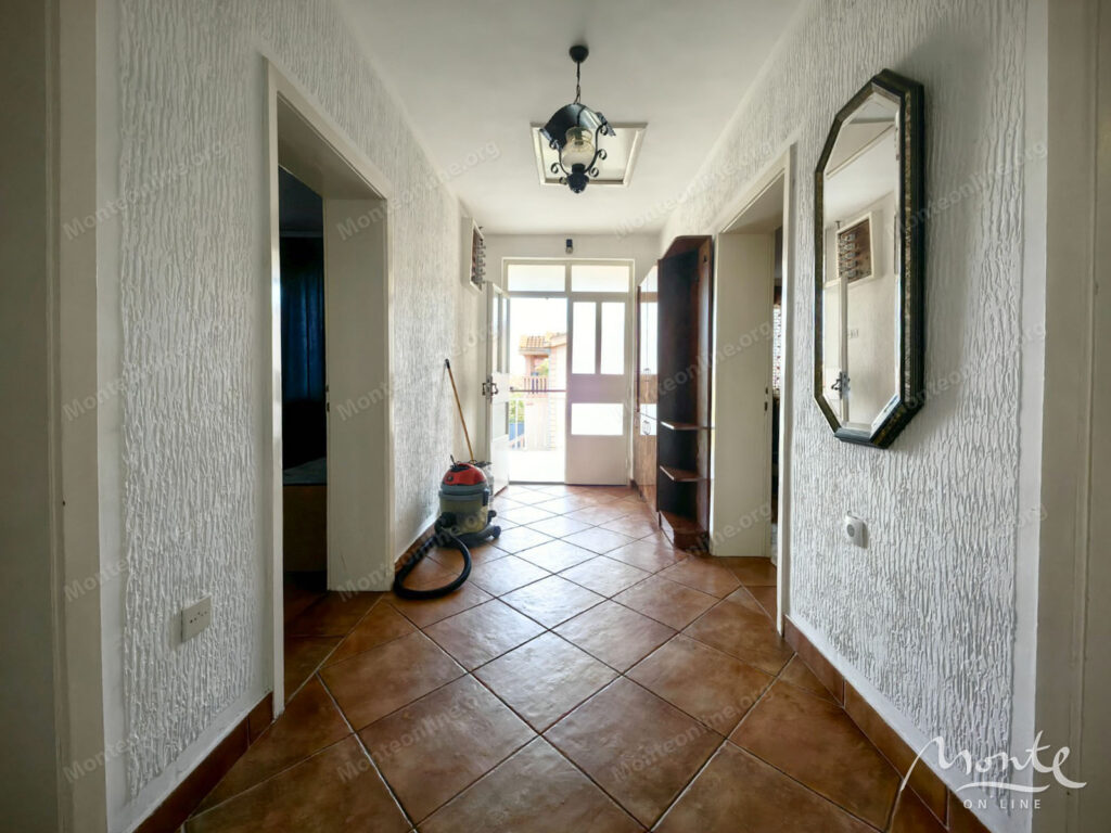 prostornyj dom v spokojnom zelenom rajone toloshi podgoricza 20