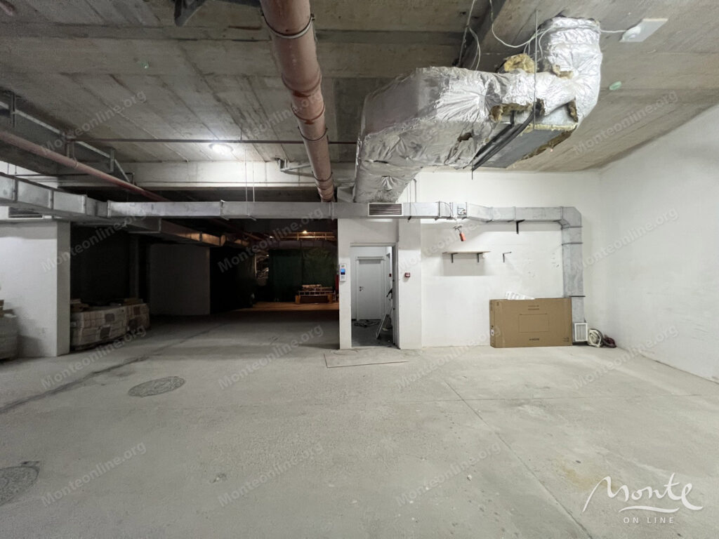 prostornyj penthaus s 2 spalnyami tremya terrasami i garazhom v bechichi 24