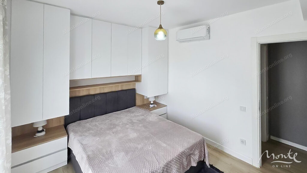 semejnaya kvartira s dvumya spalnyami terrasoj i bassejnom tivat kava 05