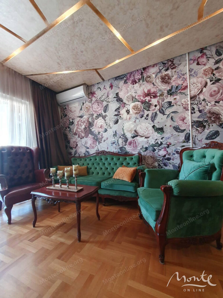 sovremennaya 2 spalnaya kvartira s terrasoj v budve 01