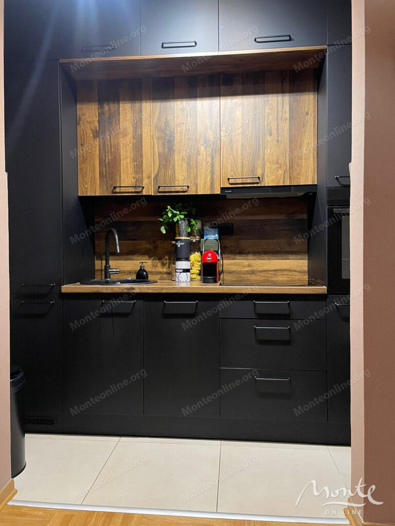 sovremennaya 2 spalnaya kvartira s terrasoj v budve 07