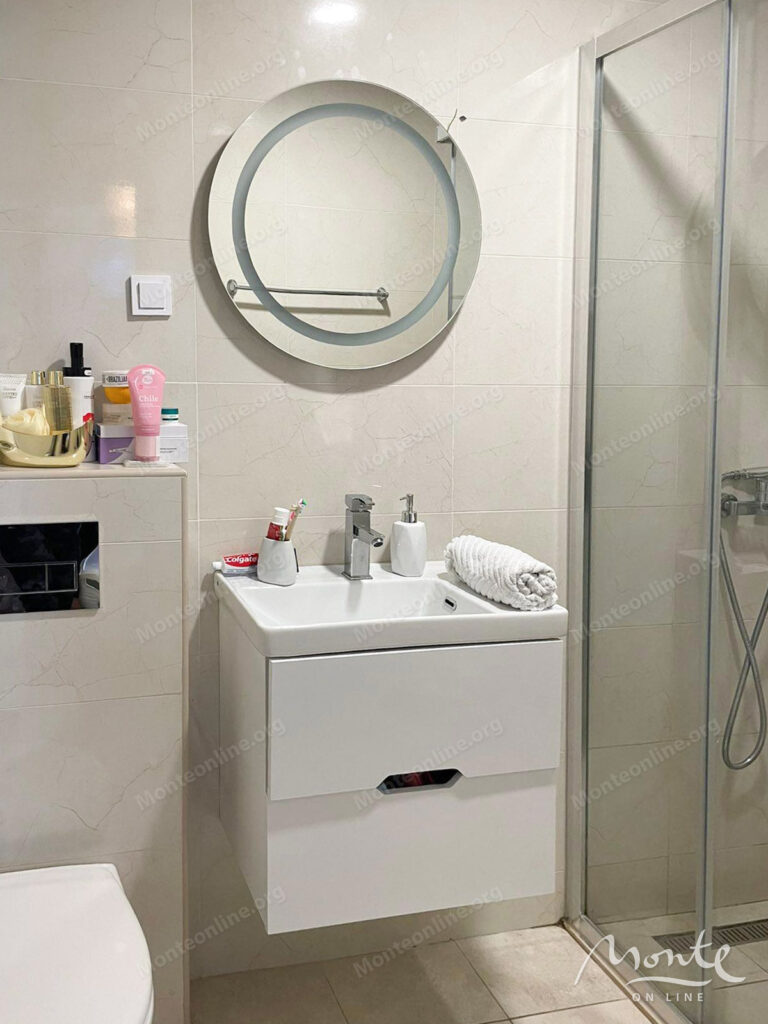 sovremennaya 2 spalnaya kvartira s terrasoj v budve 15