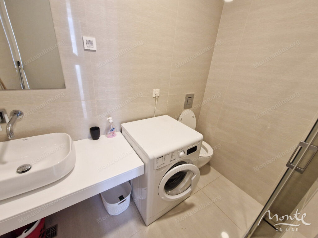 sovremennaya 2 spalnaya kvartira s tremya terrasami v bechichi 13