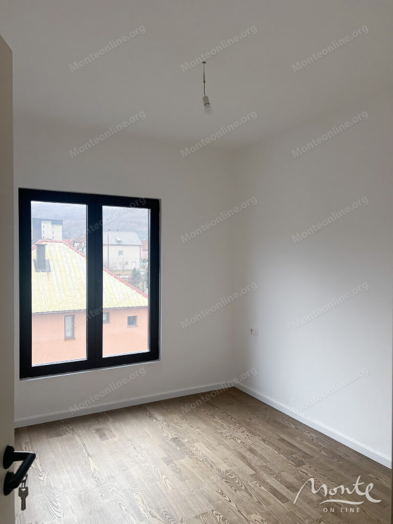 svetlaya 2 spalnaya kvartira v novostrojke premium klassa czentr kolashina 06