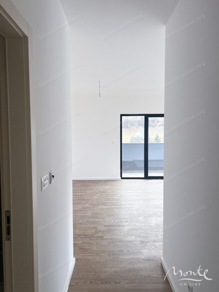 svetlaya 2 spalnaya kvartira v novostrojke premium klassa czentr kolashina 08