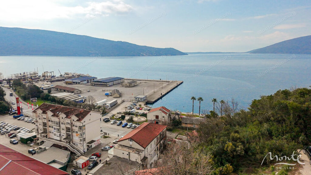 uchastok s domom v zelenike s vidom na more i vozmozhnostyu zastrojki 08