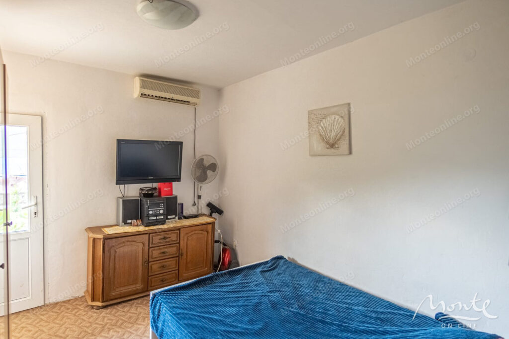 uchastok s domom v zelenike s vidom na more i vozmozhnostyu zastrojki 12