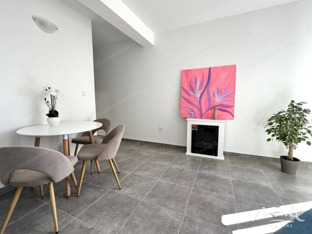 uyutnaya kvartira v kurortnom rajone igalo herczeg novi 03