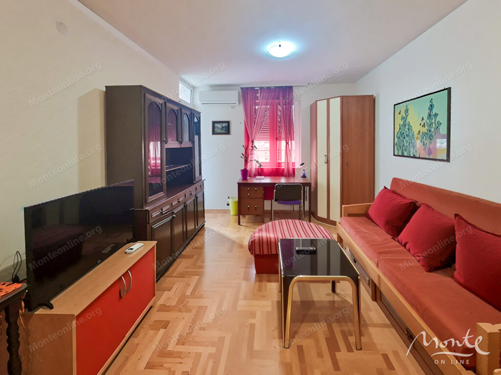 uyutnaya kvartira v novom dome kachestvennoj postrojki v rajone dubovicza budva 01