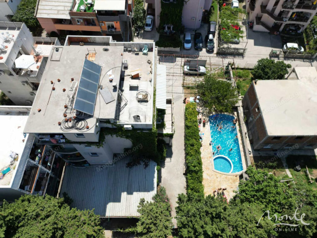 velikolepnyj 4 etazhnyj otel s restoranom i parkovkoj v 300 m ot morya bar 01