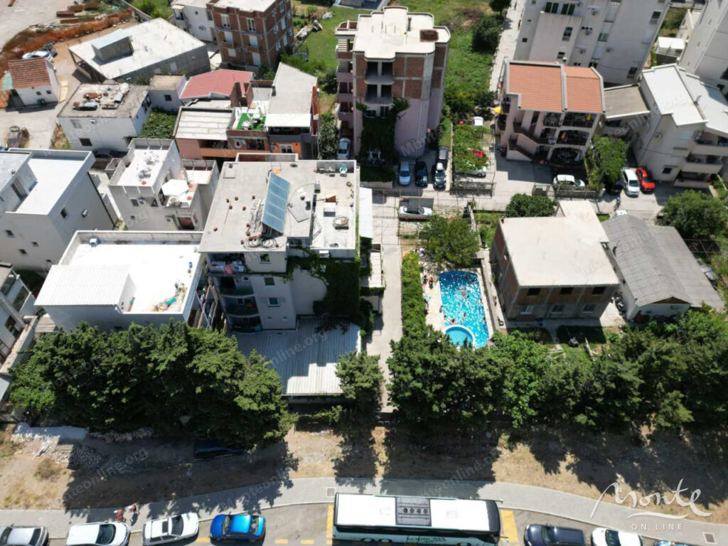 velikolepnyj 4 etazhnyj otel s restoranom i parkovkoj v 300 m ot morya bar 08