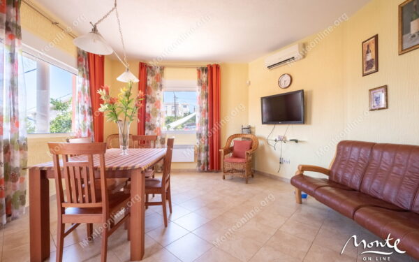 Dom 3sp Krasici Tivat 11