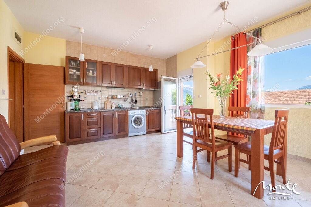 Dom 3sp Krasici Tivat 12