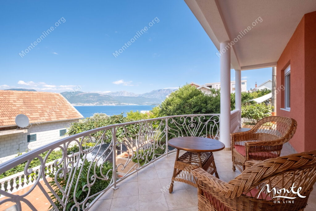 Dom 3sp Krasici Tivat 19